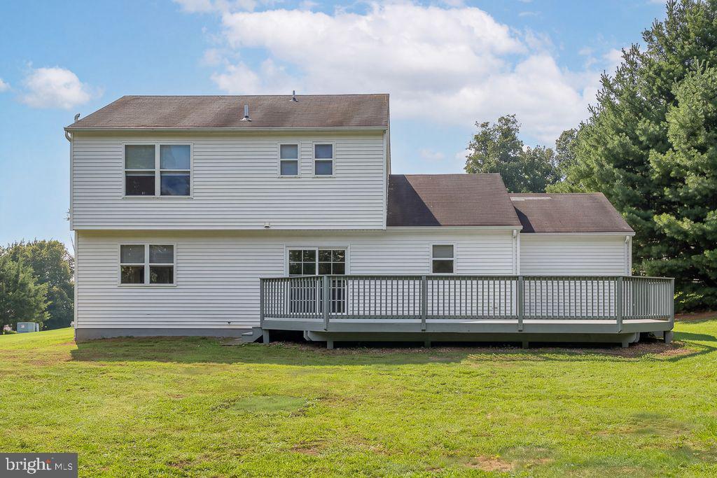 335 Trotters Way Property Photo 32