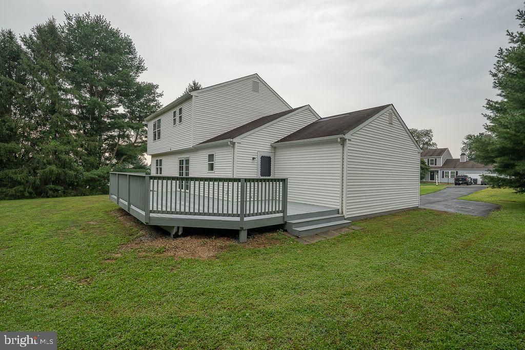 335 Trotters Way Property Photo 33