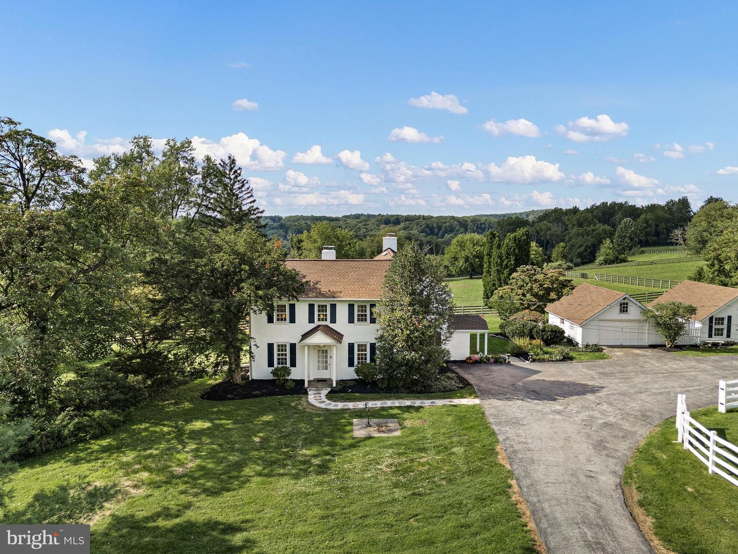175 CEDAR LN