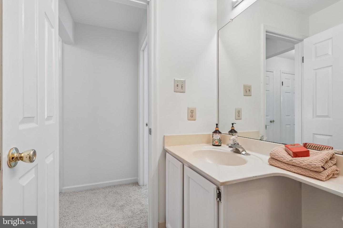 769 Brettingham Ct #601 Property Photo 25