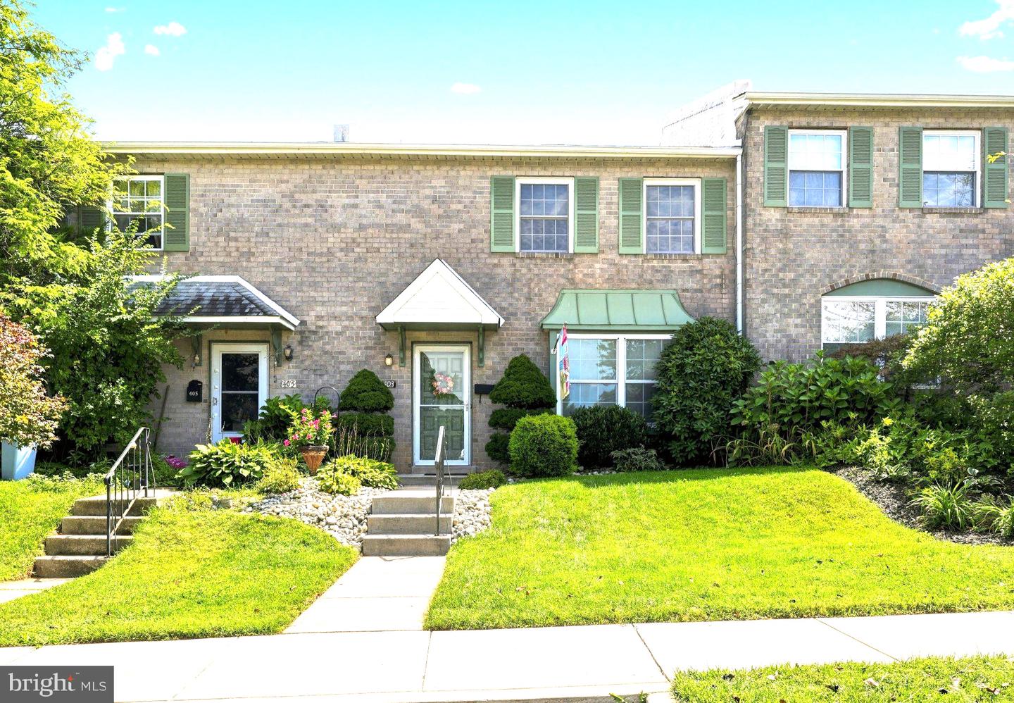 403 Carmarthen Ct Property Photo 1