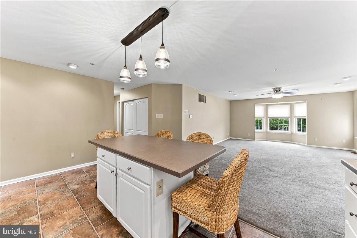 347 Huntington Ct #19 Property Photo 10