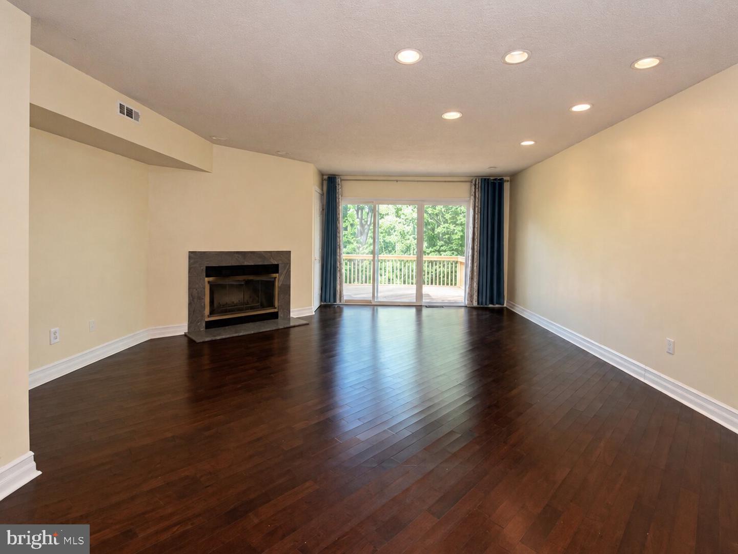 326 Brigade Ct Property Photo 10