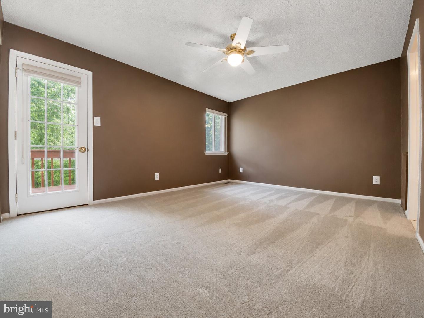 326 Brigade Ct Property Photo 22