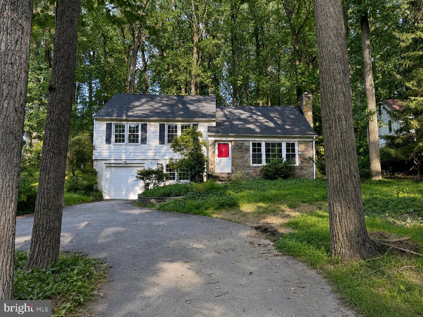 723 Old Eagle School Rd Property Photo 1