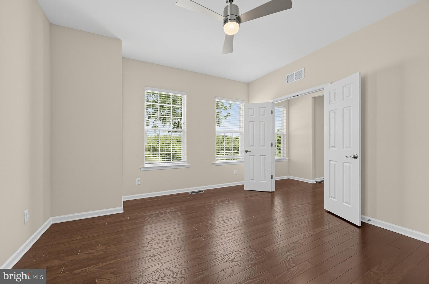 710 Sun Valley Ct Property Photo 9