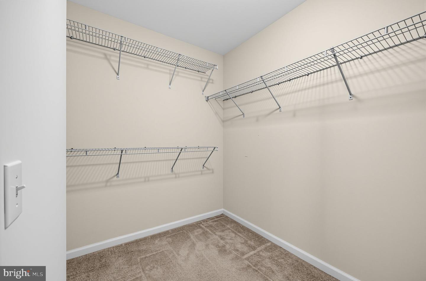 710 Sun Valley Ct Property Photo 16