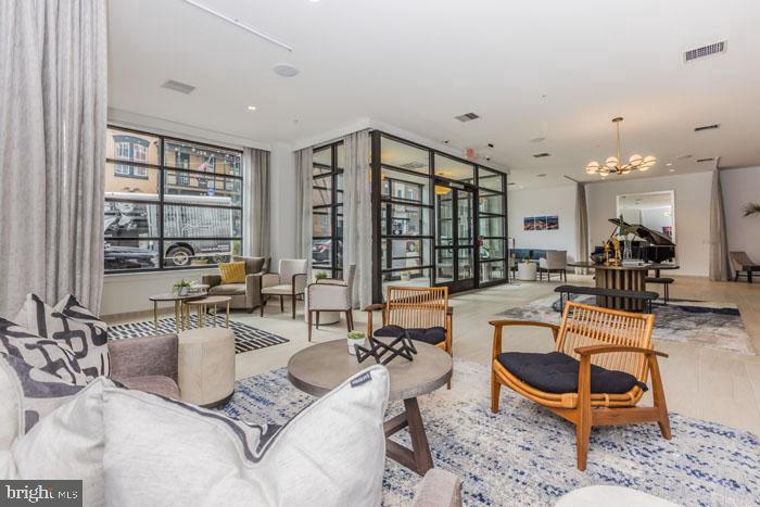 131 Bridge St #1404 Property Photo 11