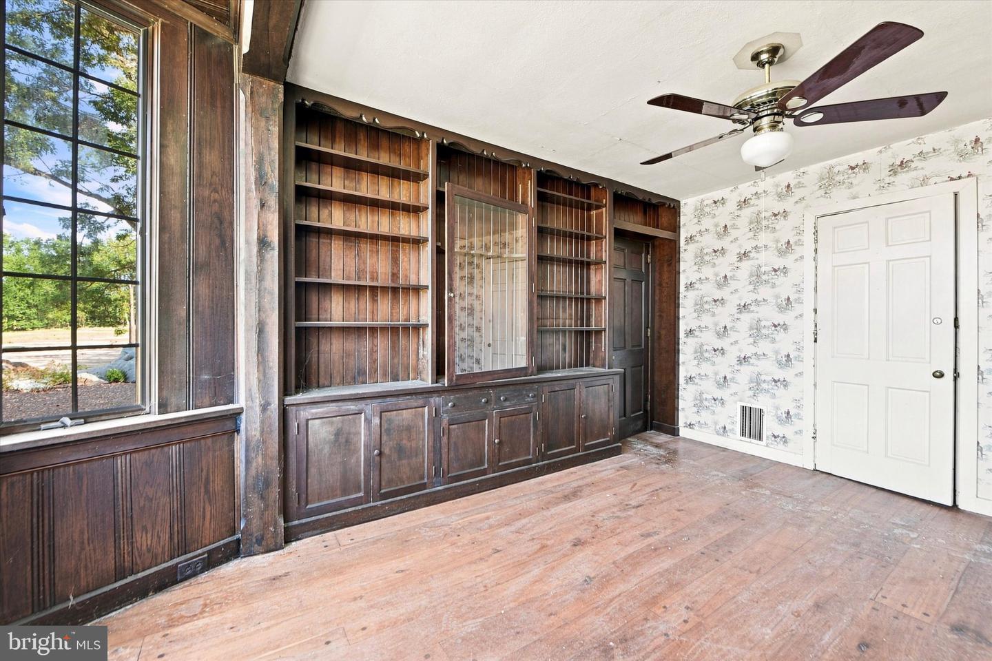 949 E Swedesford Rd Property Photo 17