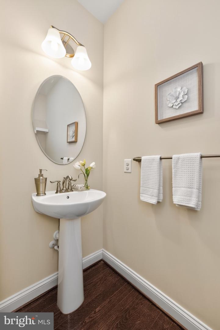 607 Cliff Ln Property Photo 15