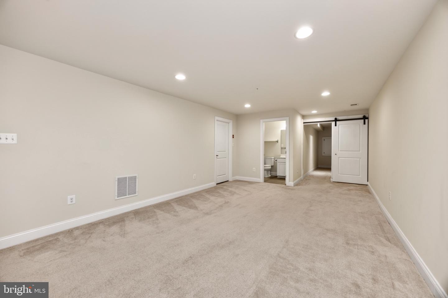 607 Cliff Ln Property Photo 36
