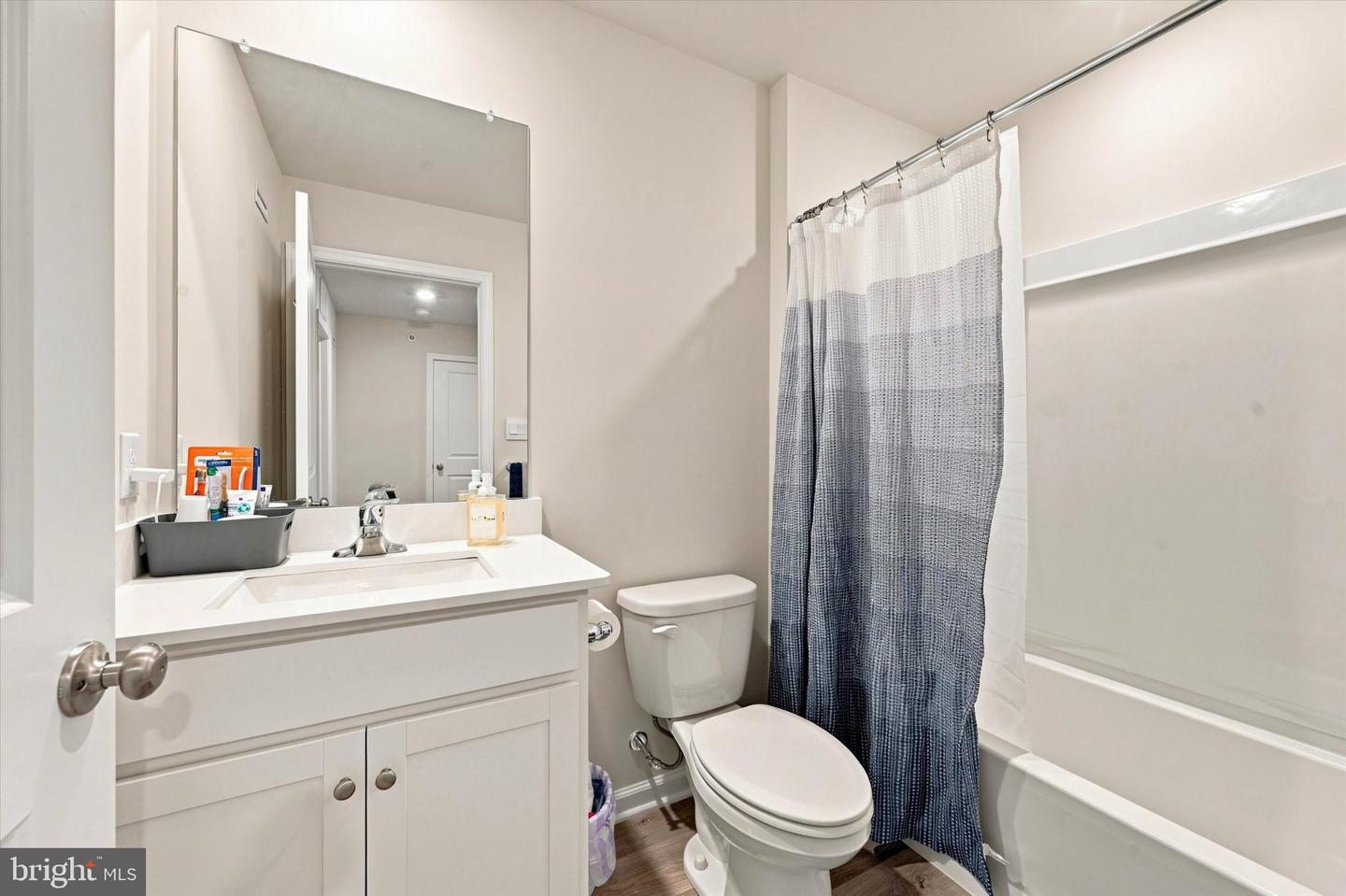 121 Tudor St Property Photo 18