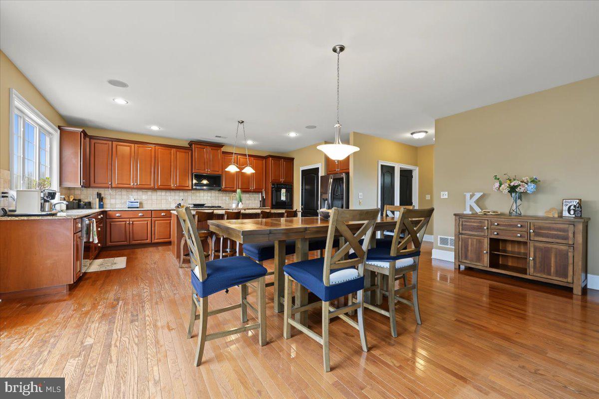 410 Thistle Dr Property Photo 19