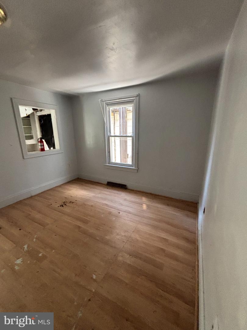 712 E Lincoln Hwy Property Photo 11