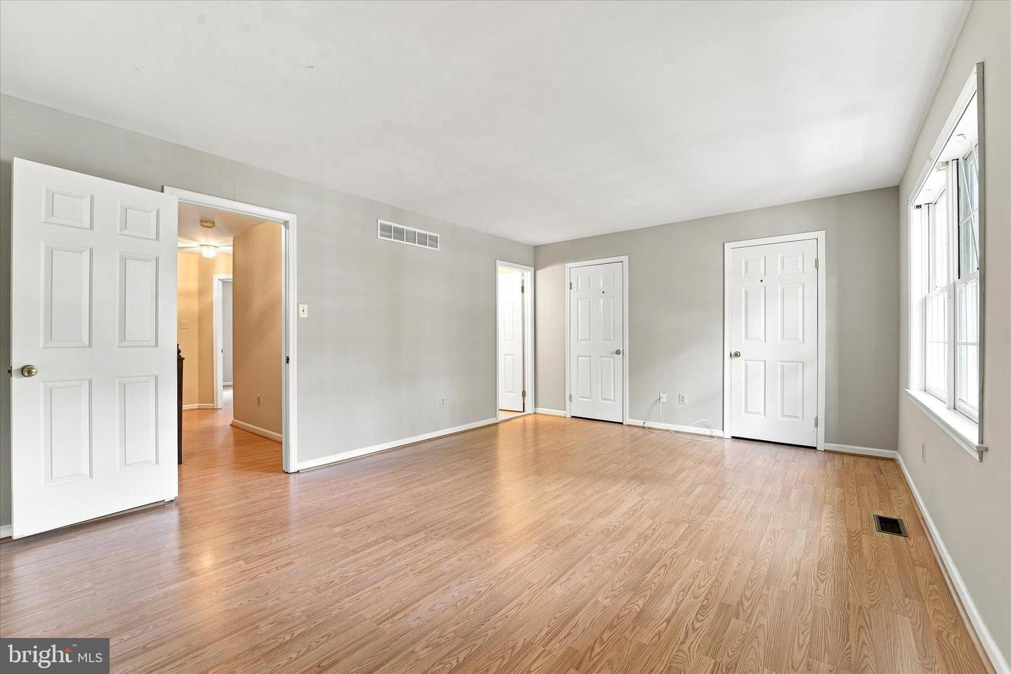 302 Brighton Cir Property Photo 22