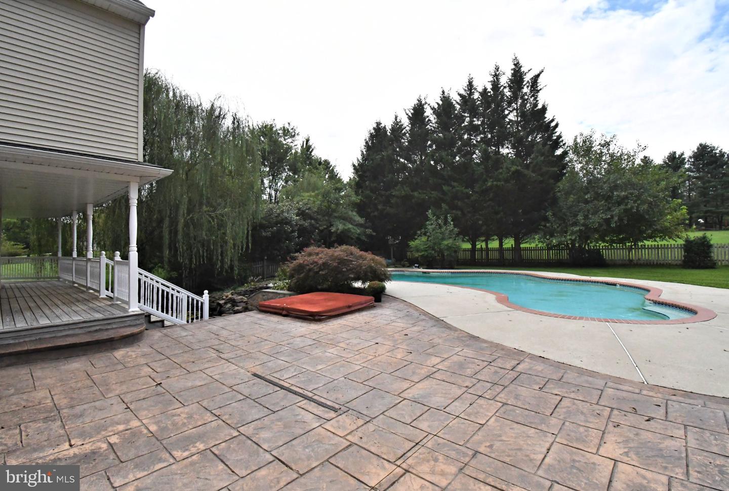 2 Traber Ln Property Photo 22