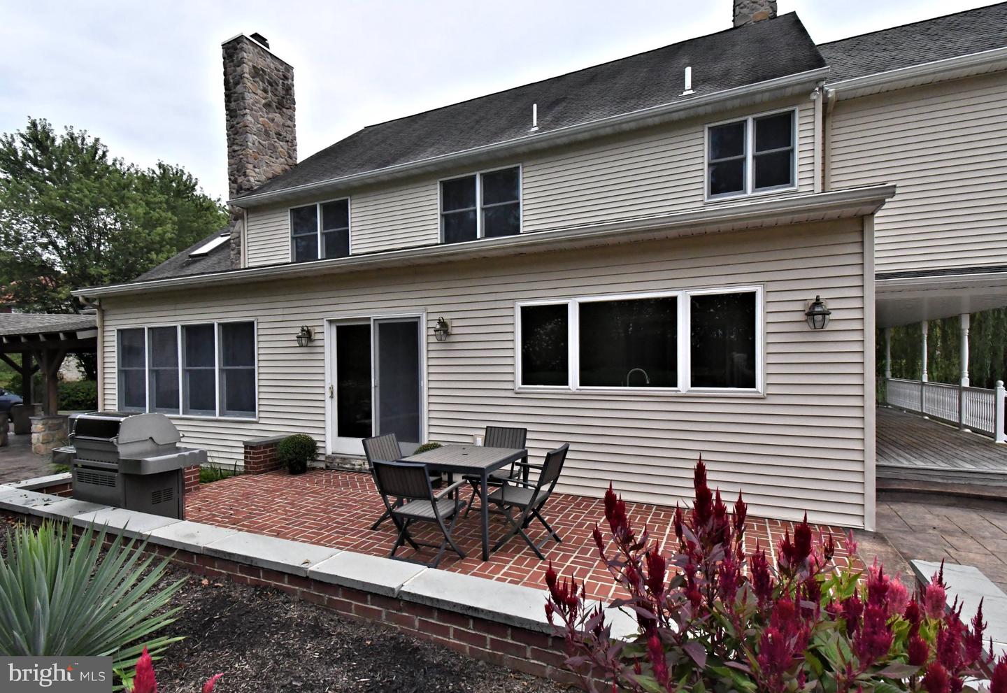 2 Traber Ln Property Photo 25