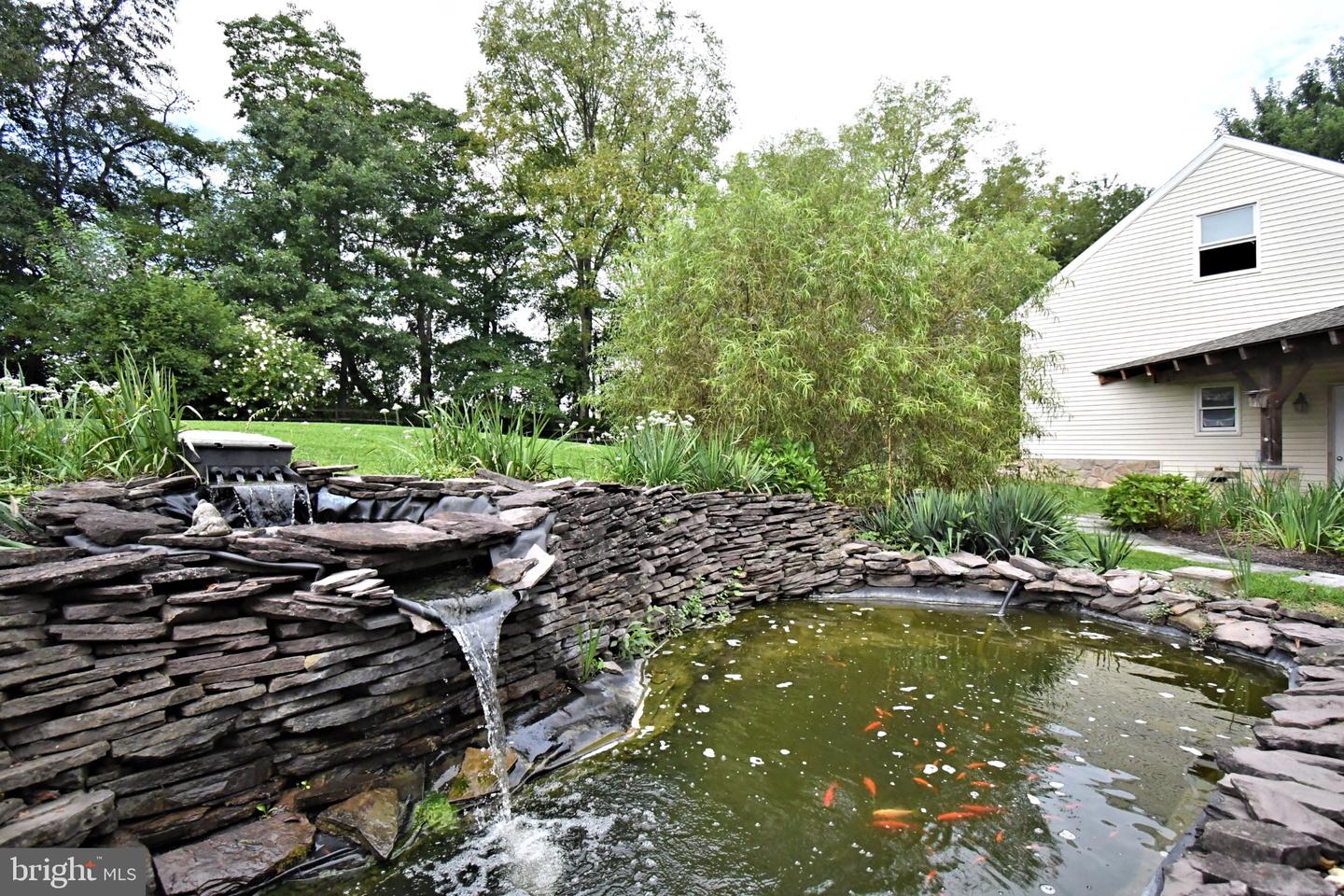 2 Traber Ln Property Photo 29
