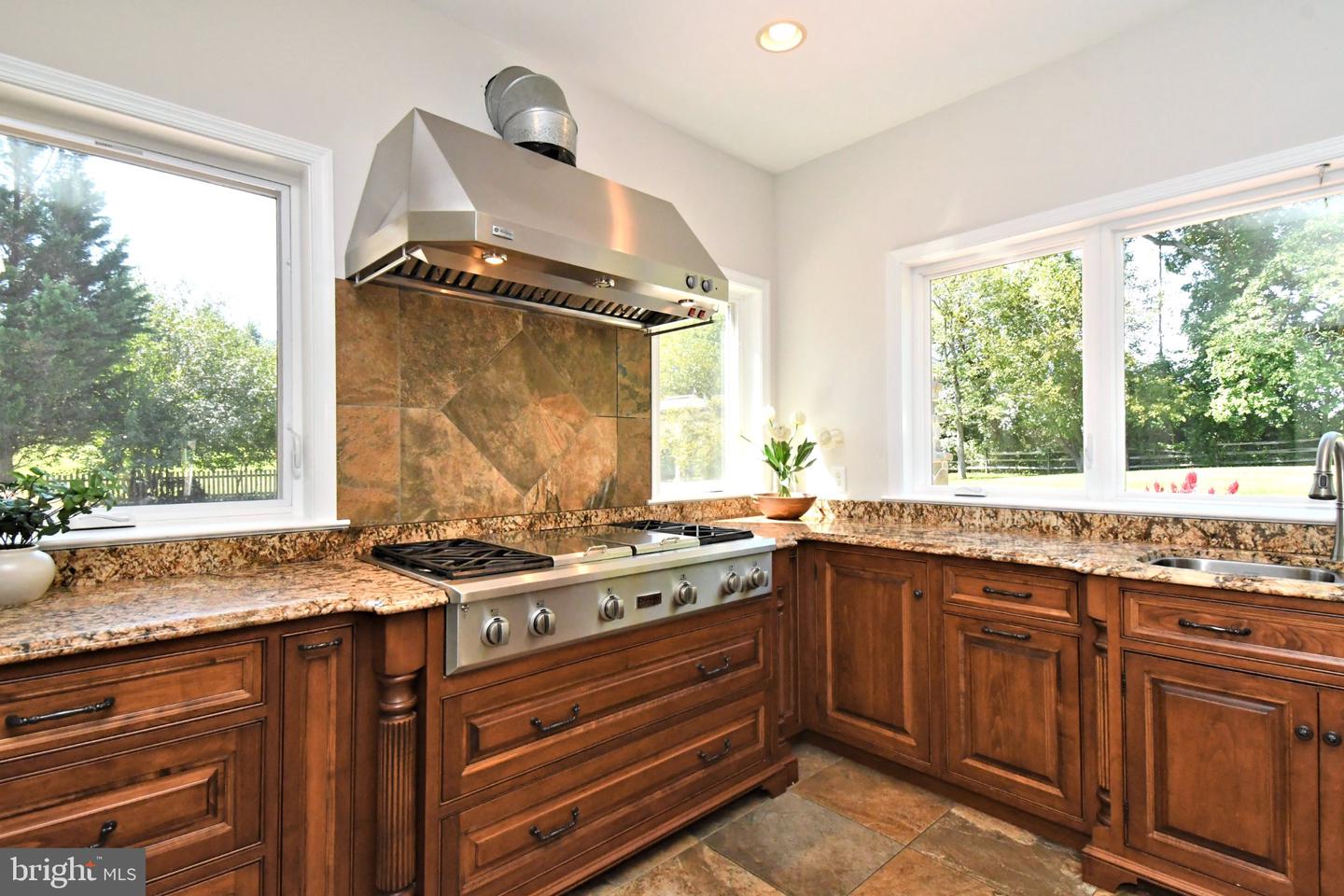 2 Traber Ln Property Photo 42