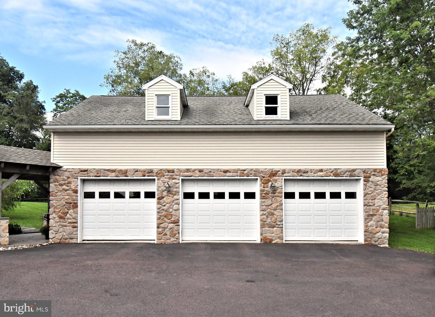 2 Traber Ln Property Photo 101