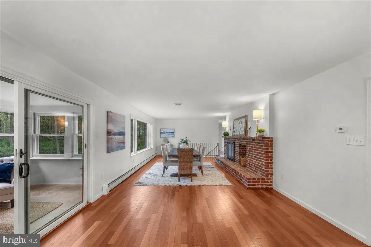 1674 High Point Ln Property Photo 10