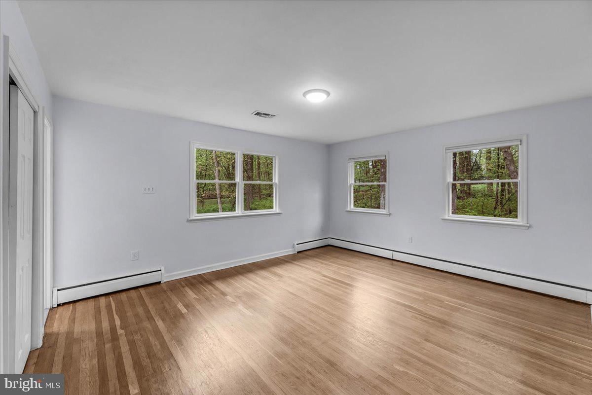 1674 High Point Ln Property Photo 13