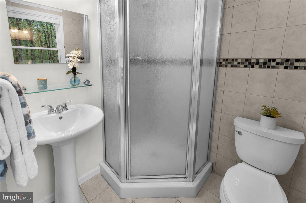 1674 High Point Ln Property Photo 14