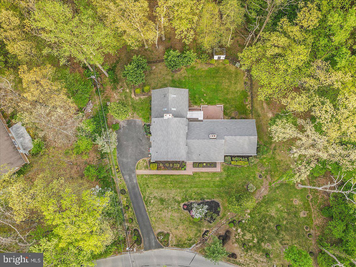 1674 High Point Ln Property Photo 36