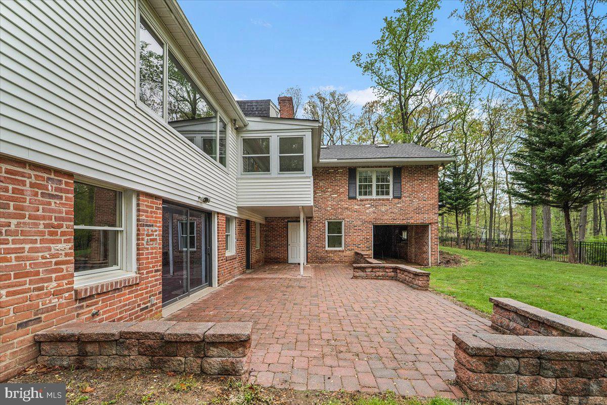 1674 High Point Ln Property Photo 42
