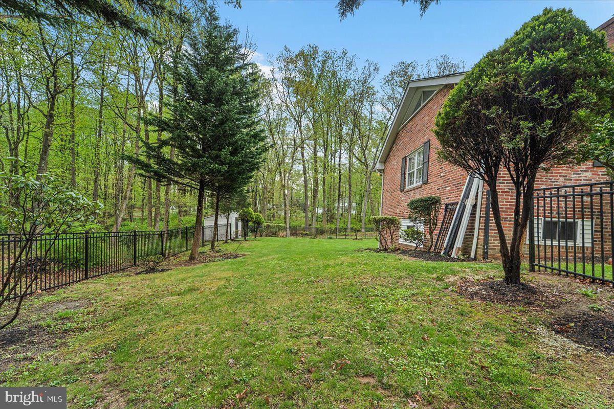 1674 High Point Ln Property Photo 44