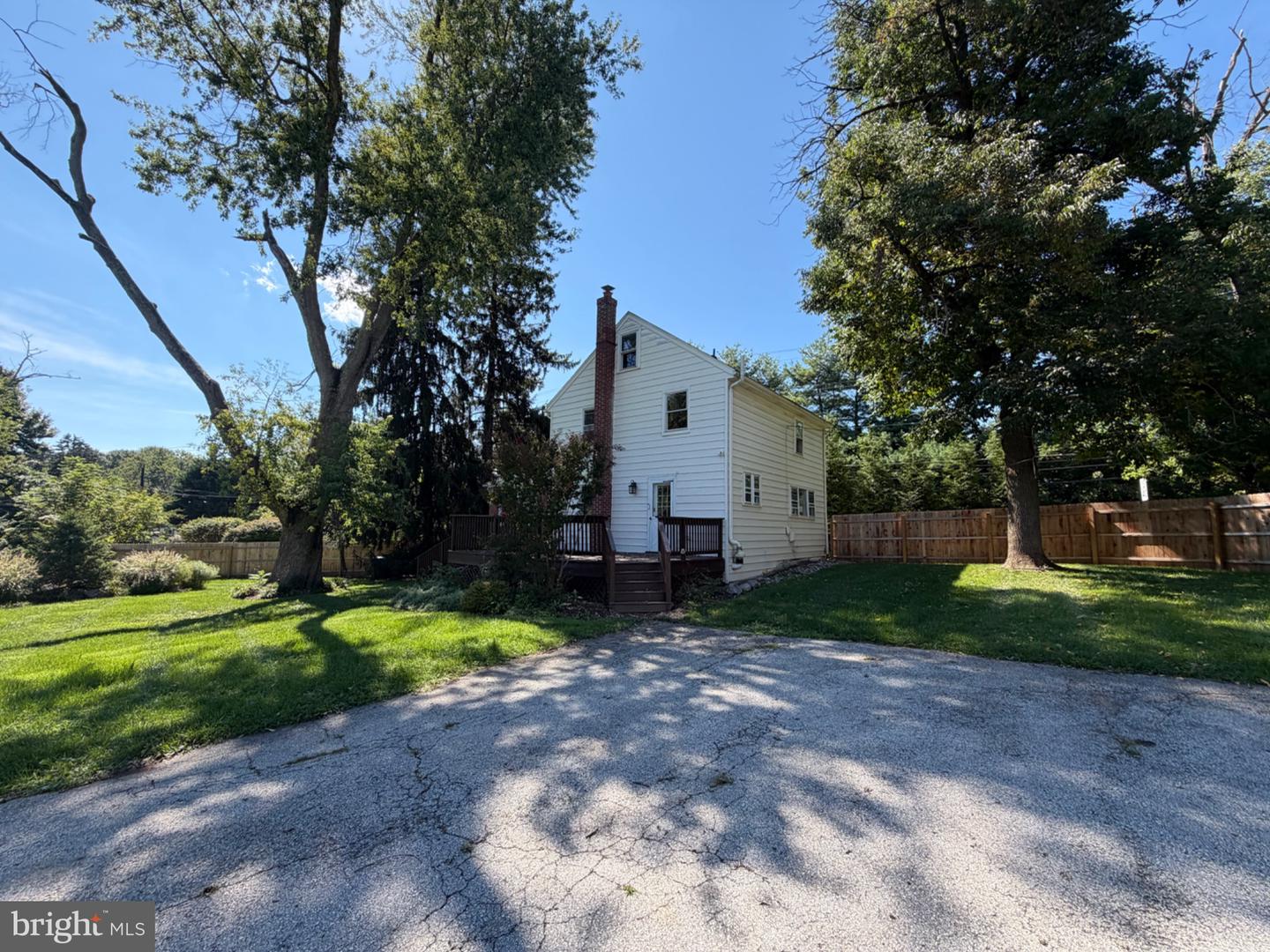 1247 Phoenixville Pike Property Photo 1
