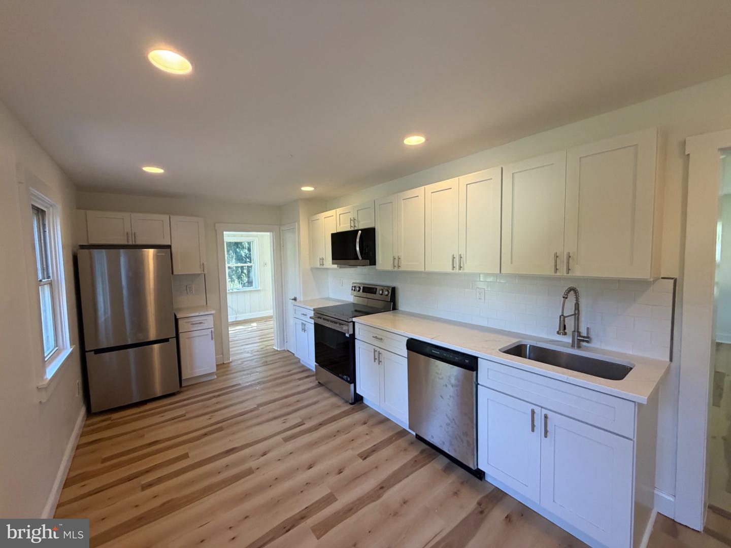 1247 Phoenixville Pike Property Photo 8