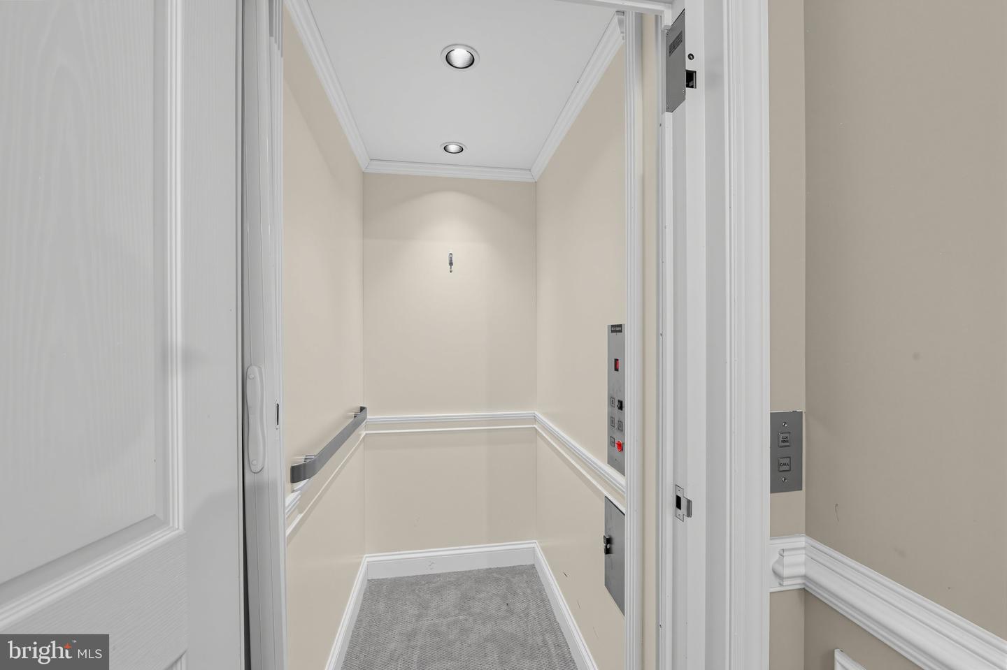 1225 Calista Ln Property Photo 13