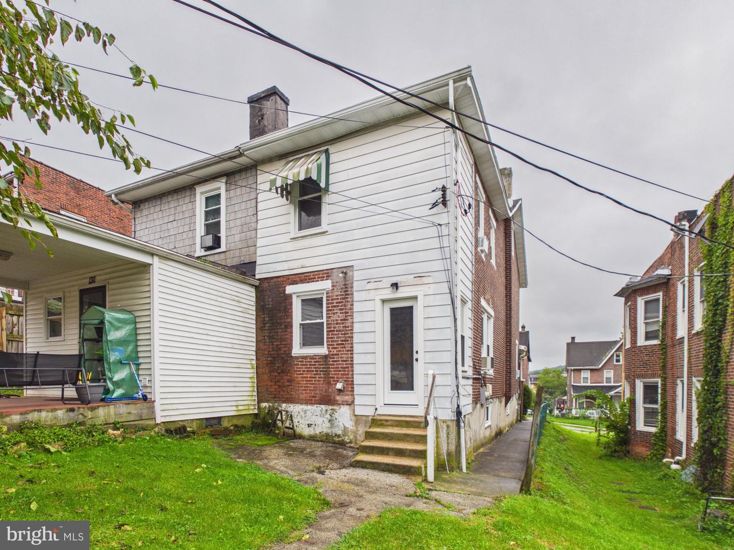 129 S 3rd Ave Property Photo 18