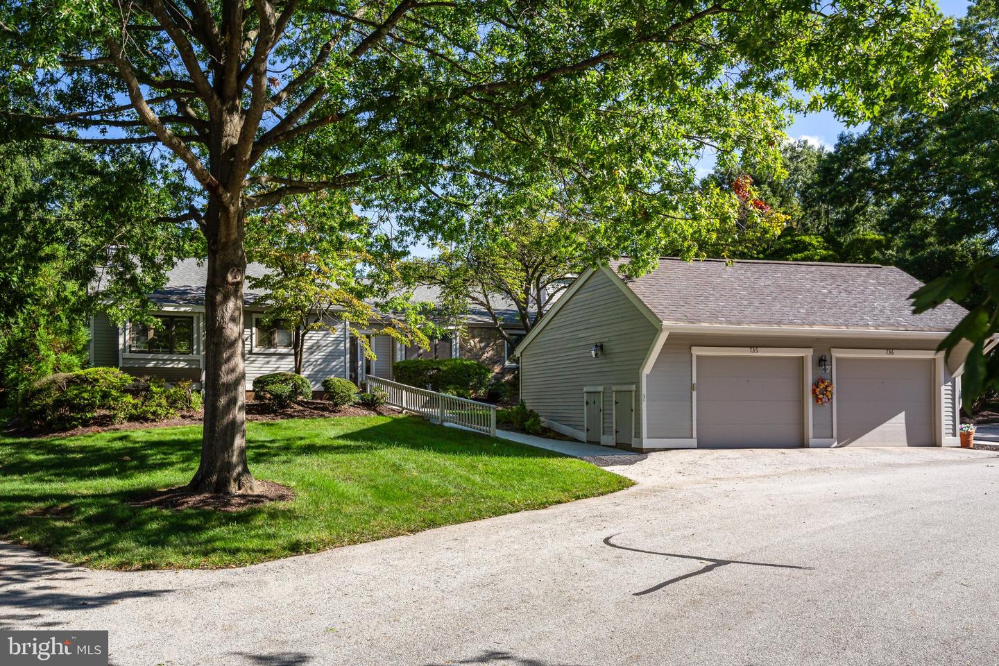 735 Inverness Dr Property Photo 1