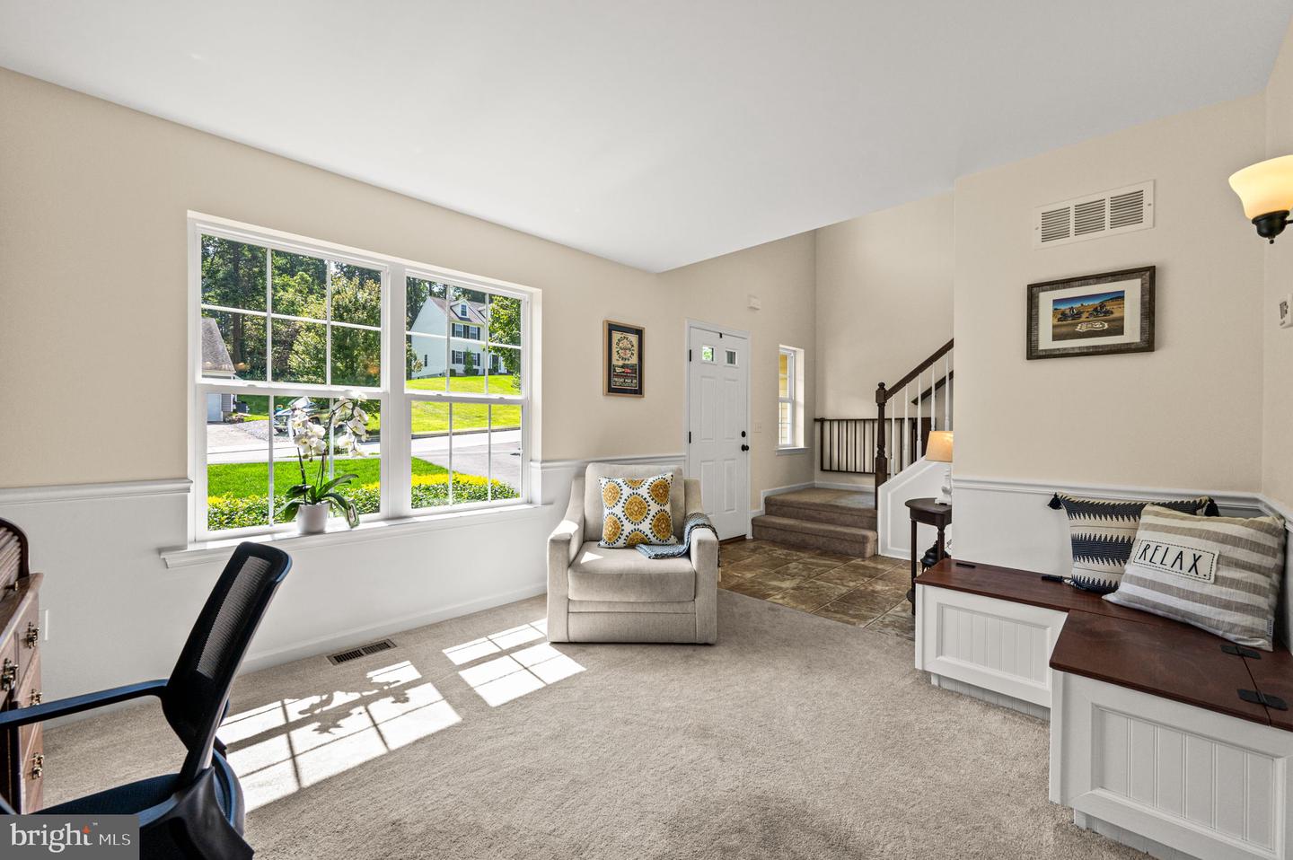 112 Burgundy Property Photo 3