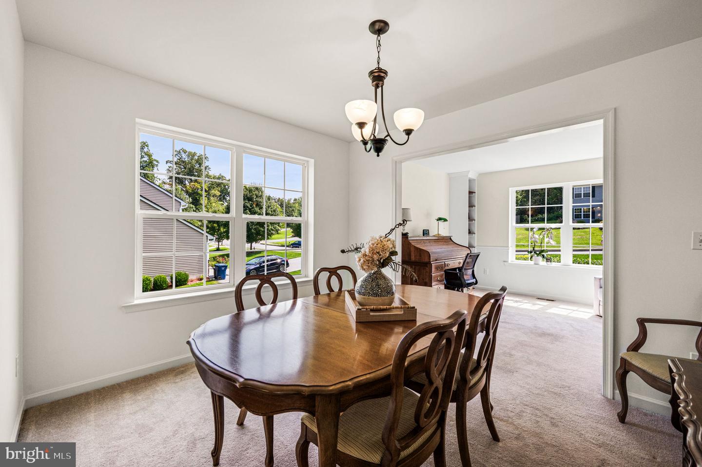 112 Burgundy Property Photo 6