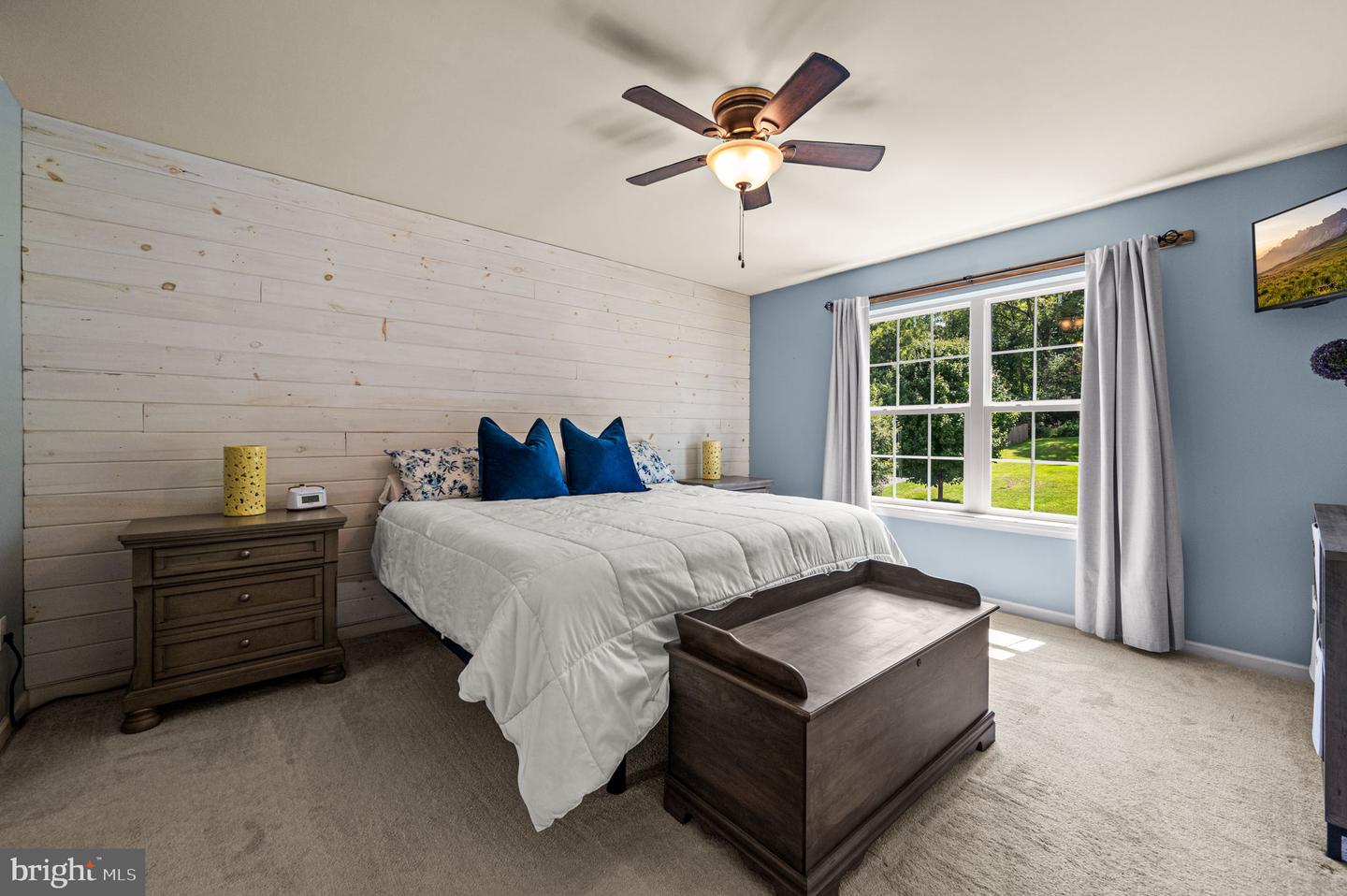 112 Burgundy Property Photo 16