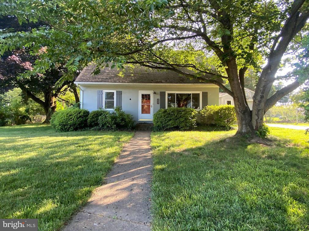 224 Long Ln Property Photo 1