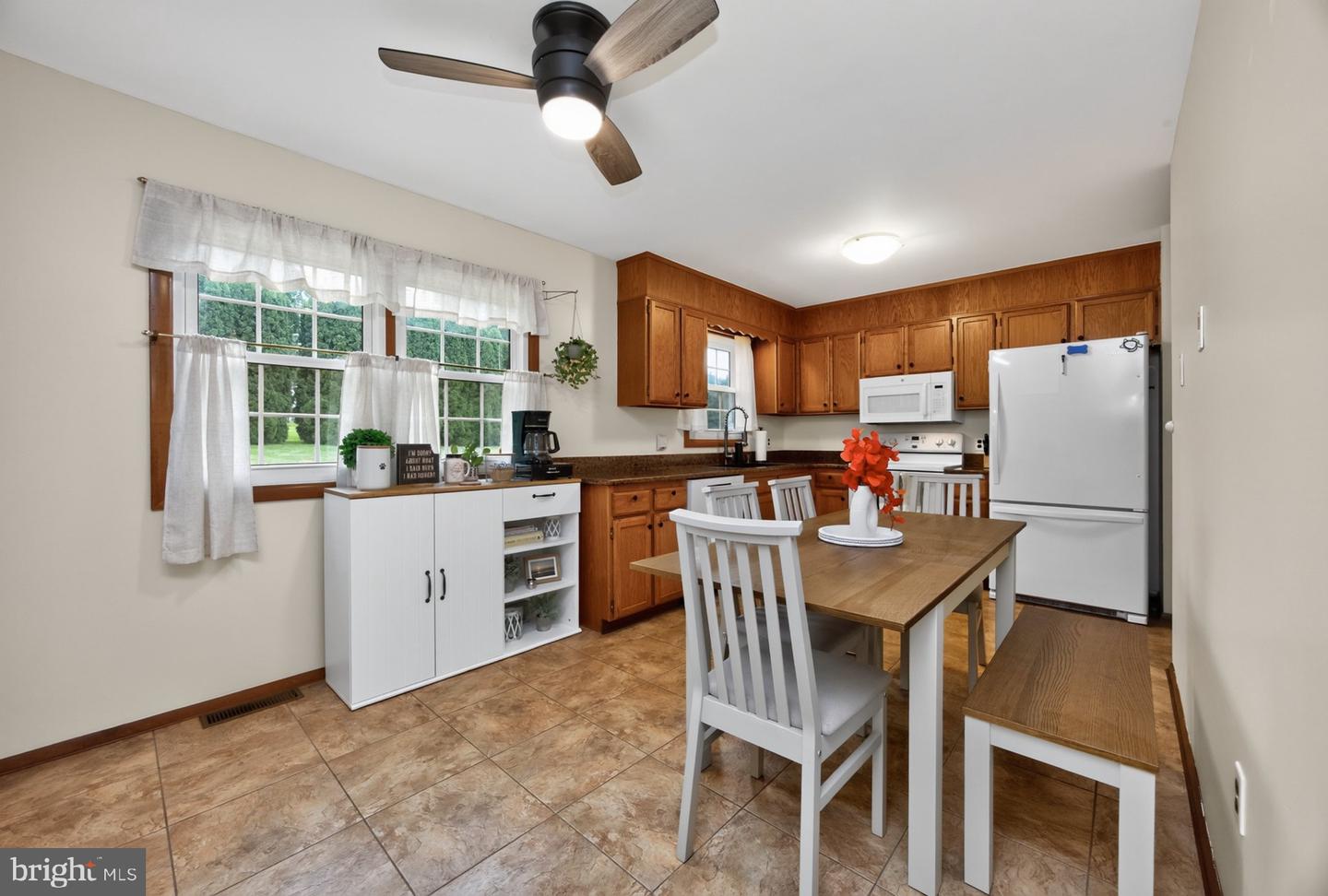 123 Meri Leigh Property Photo 3