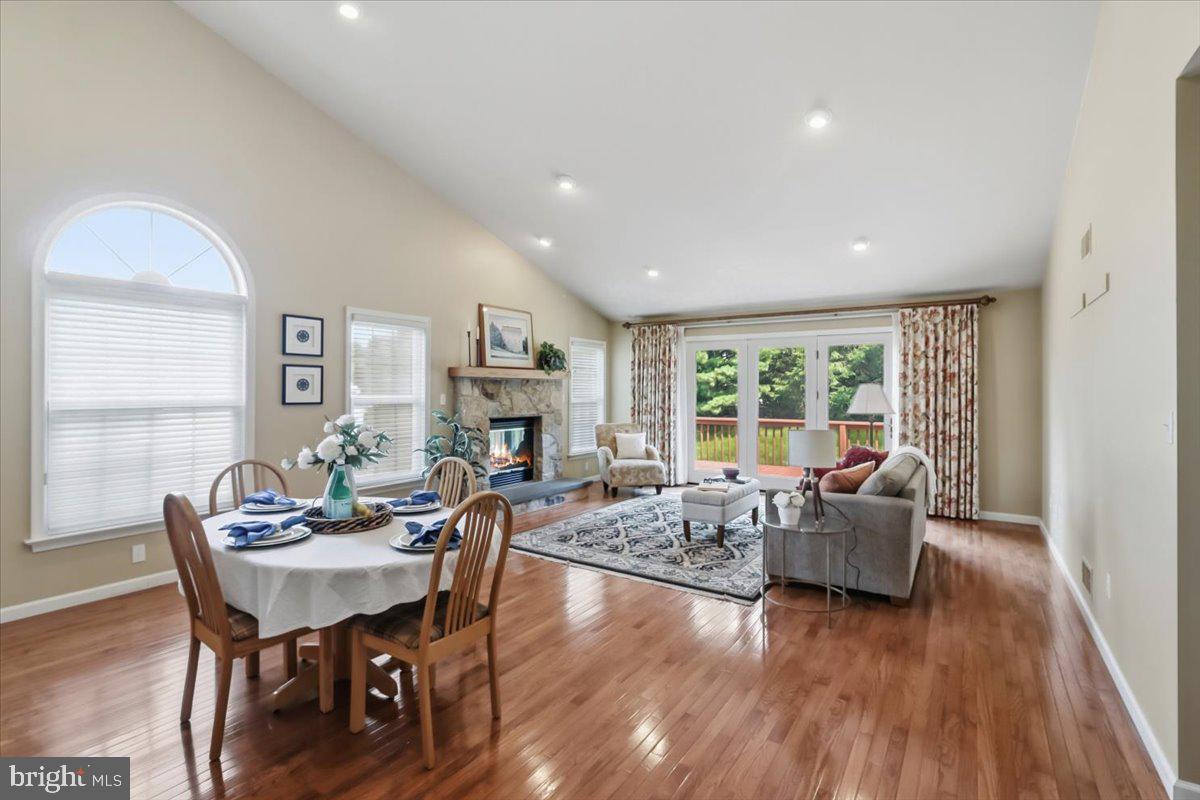 6 Parkside Dr Property Photo 2