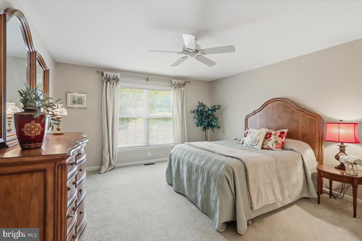 6 Parkside Dr Property Photo 8