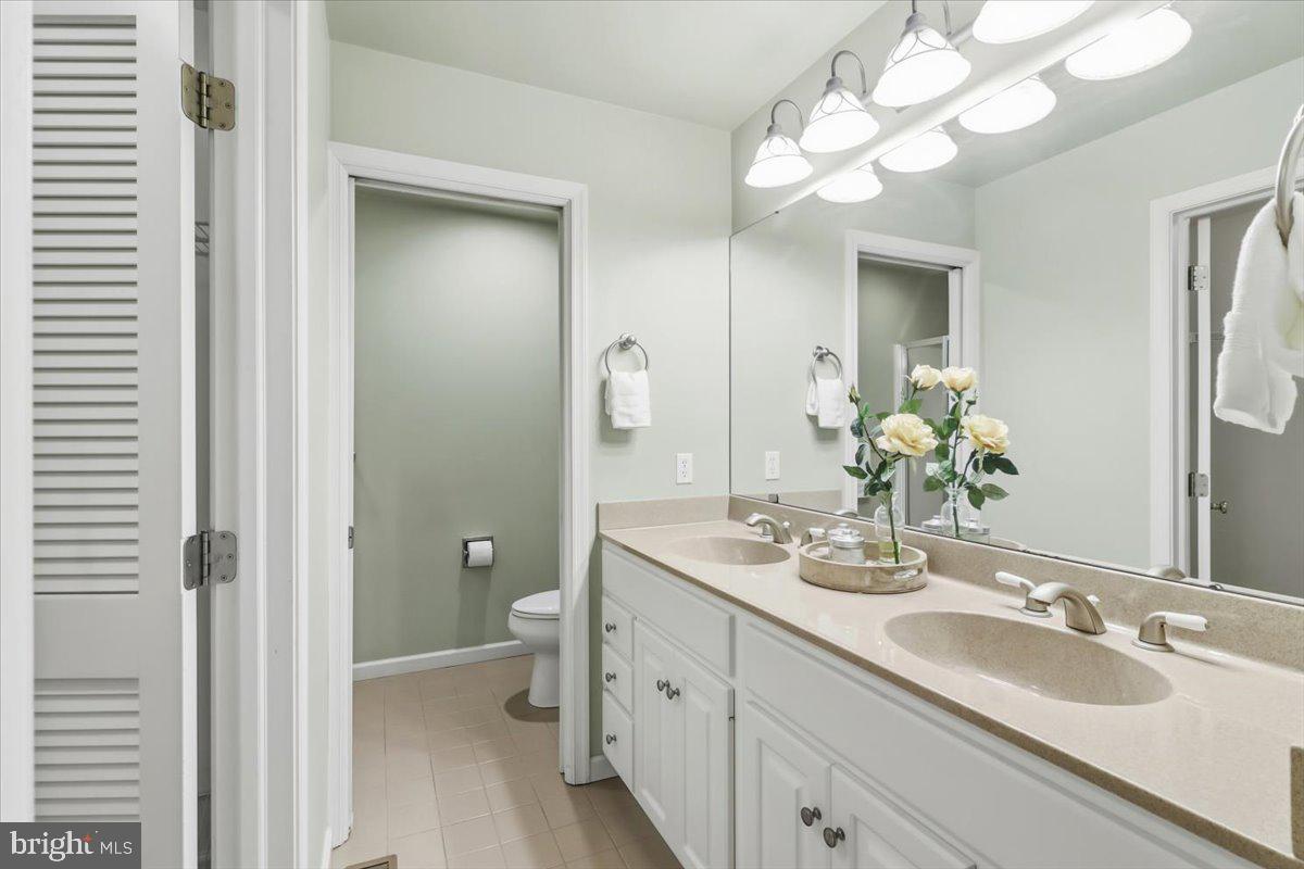 6 Parkside Dr Property Photo 10