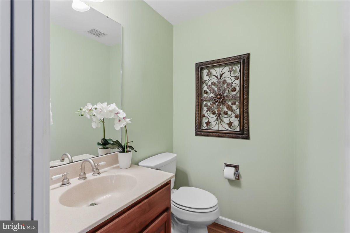 6 Parkside Dr Property Photo 15