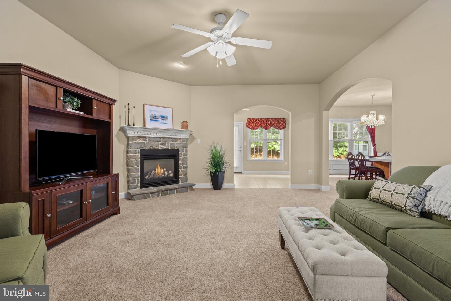 1040 Aris Pear Way Property Photo 4