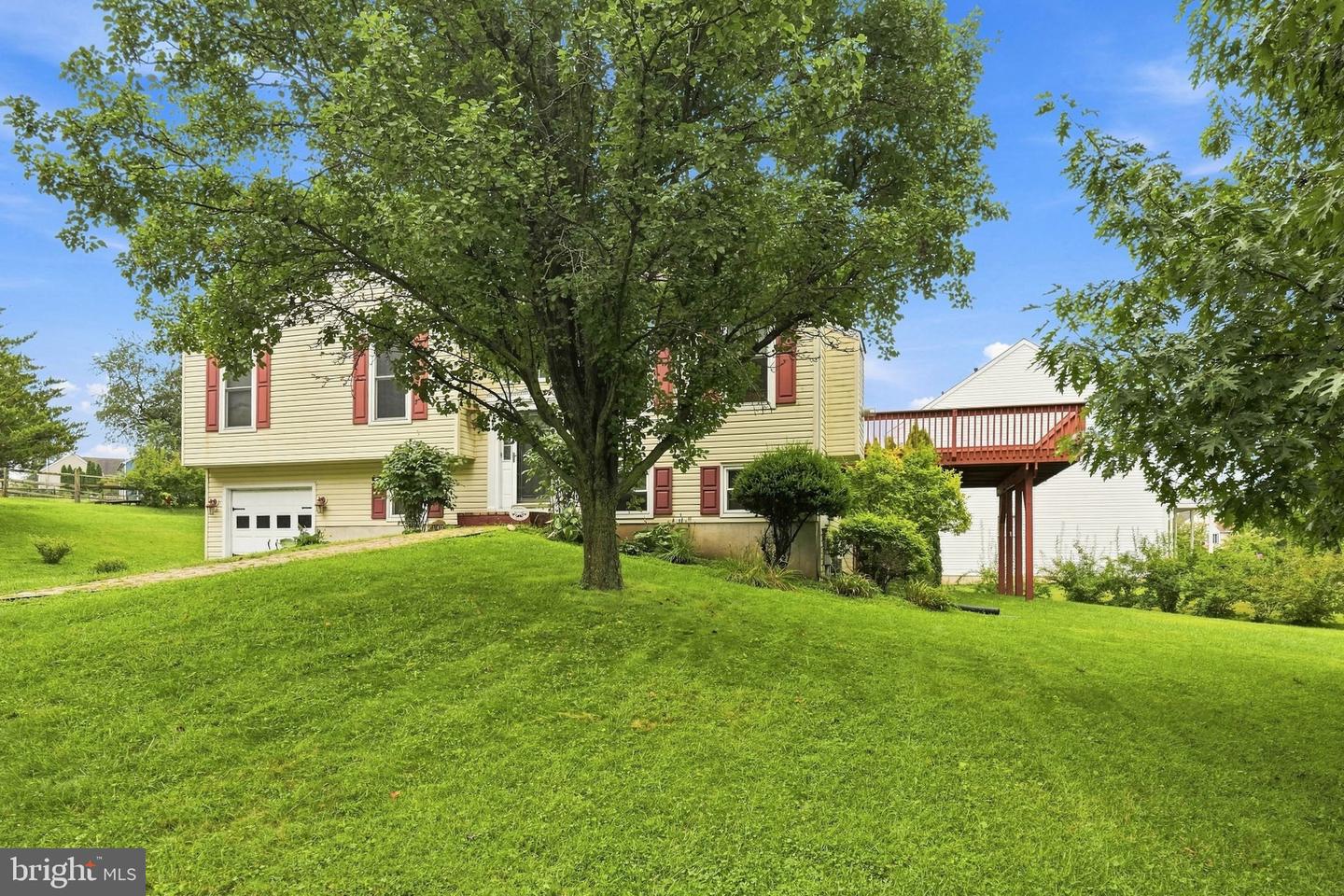 142 Wedgewood Rd Property Photo 43