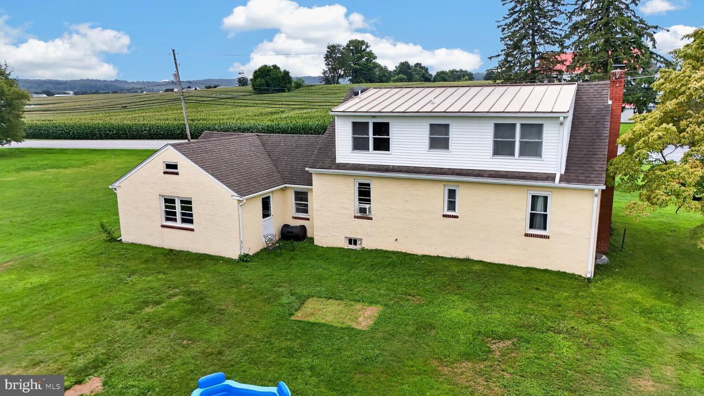 3471 Horseshoe Pike Property Photo 9