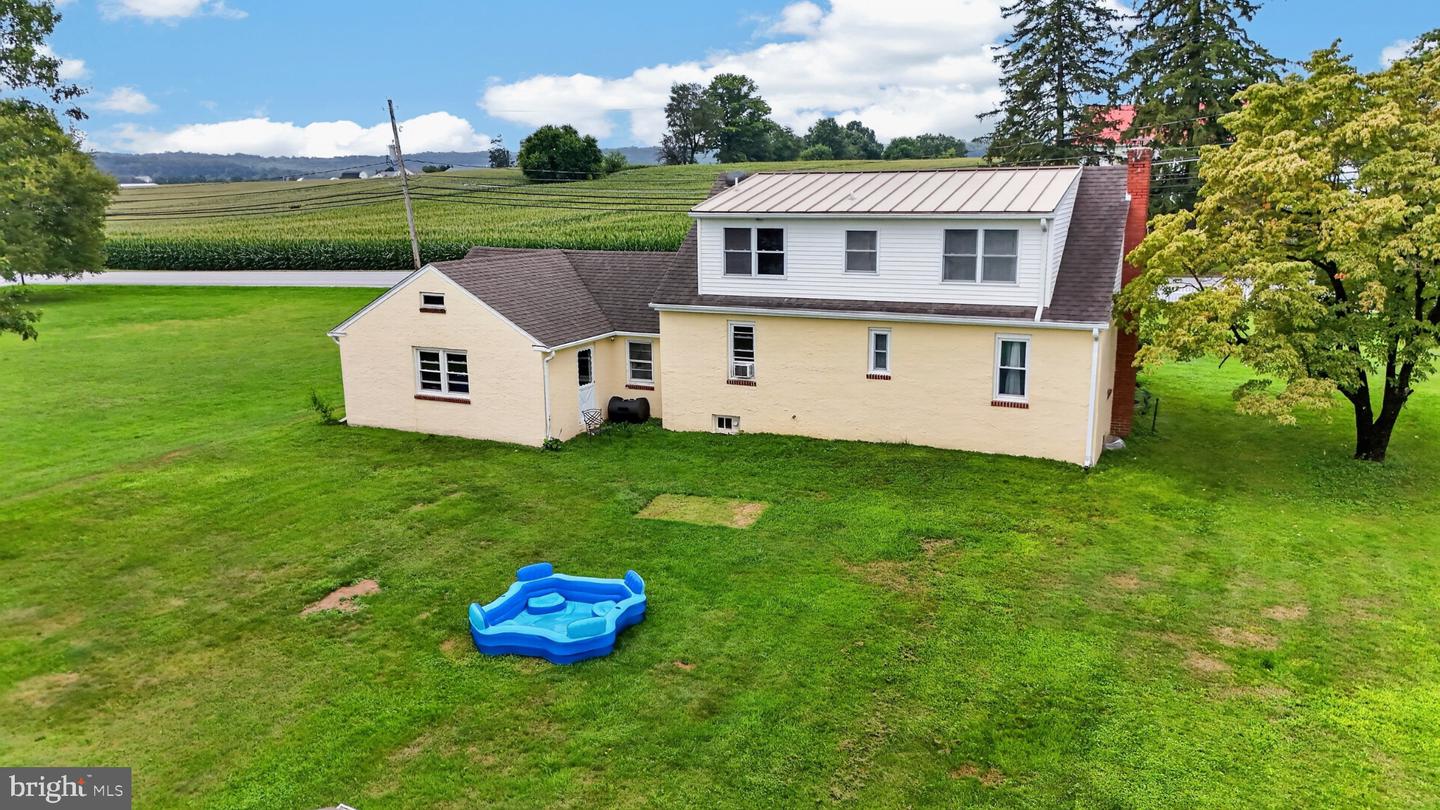 3471 Horseshoe Pike Property Photo 10