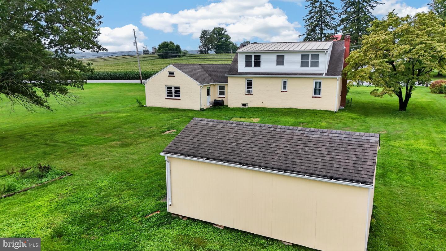 3471 Horseshoe Pike Property Photo 11