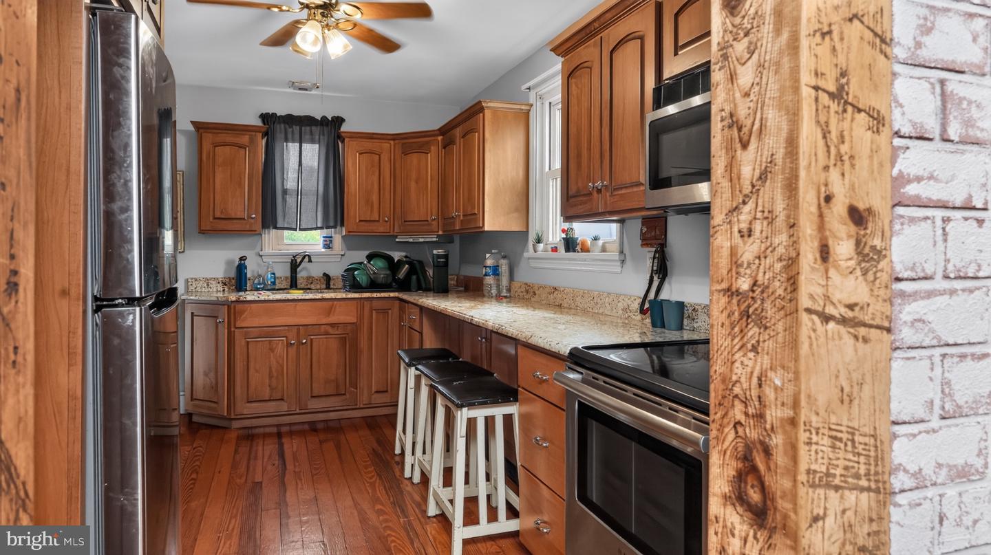 3471 Horseshoe Pike Property Photo 14